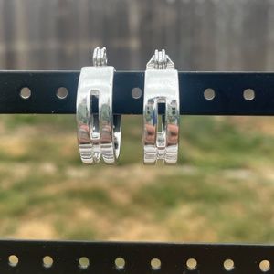 Vintage snap on earrings